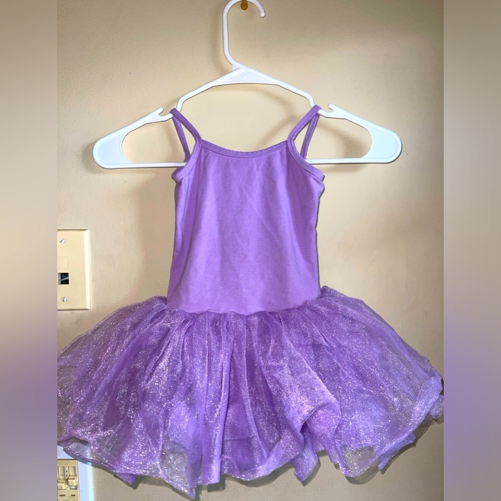 2 dress dance ballet bundle, sizes 4-5. Purple tutu dress, pink ballet dress